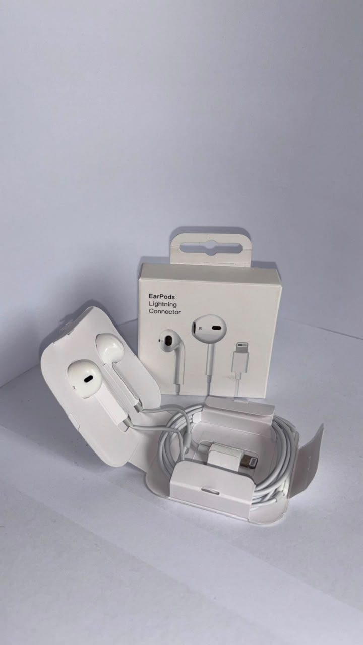 Apple EarPods with Lightning Connector